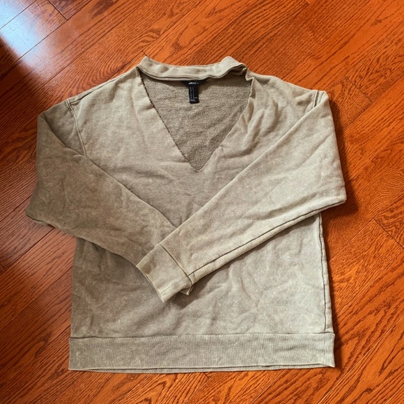 Forever 21 open neck sweatshirt - Picture 2 of 2